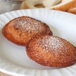 Fried Peanut Butter & Jelly Pinchy Pies! – Fried PB&J Donut-Like Object