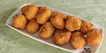 Deep Fried Mac n’ Cheese Balls