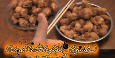 How to make fried squids and mussels – frying seafood – so deliciously yummy fried seafood