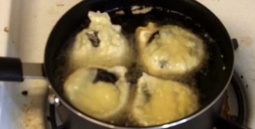 DEEP FRIED OREO COOKIES – The Heart Attack Snack (Re: Nicko’s Kitchen)